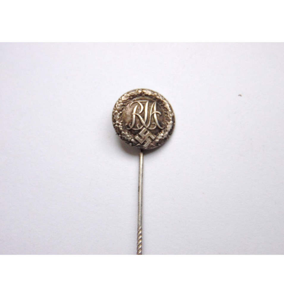 *Reichsjugendsportabzeichen . 2 Modell