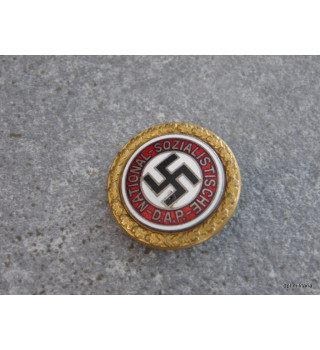 Goldenes Ehrenzeichen der NSDAP