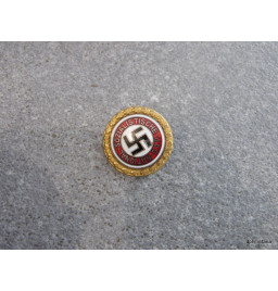 Goldenes Ehrenzeichen der NSDAP