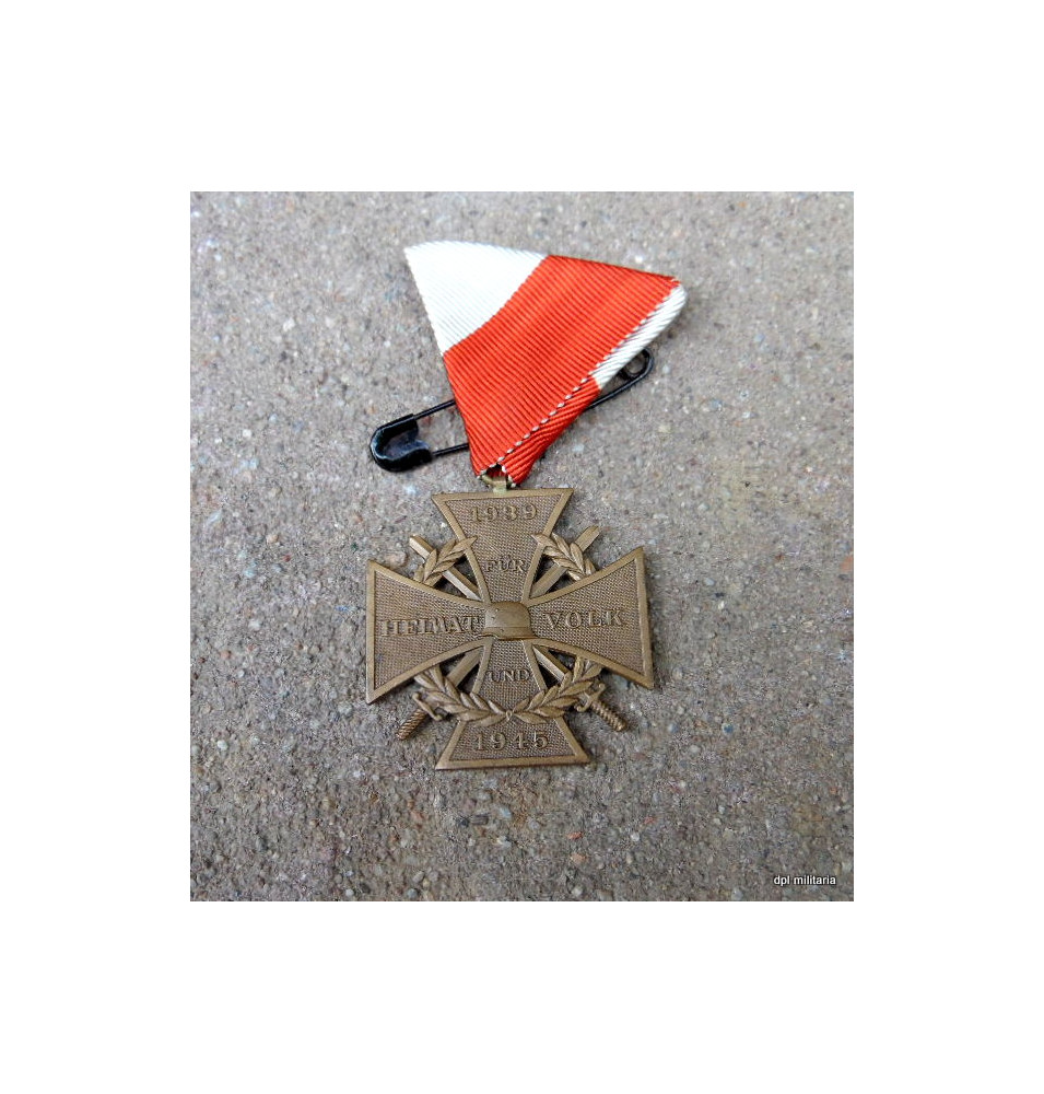 *Médaille Autriche - Pour la patrie et le peuple*