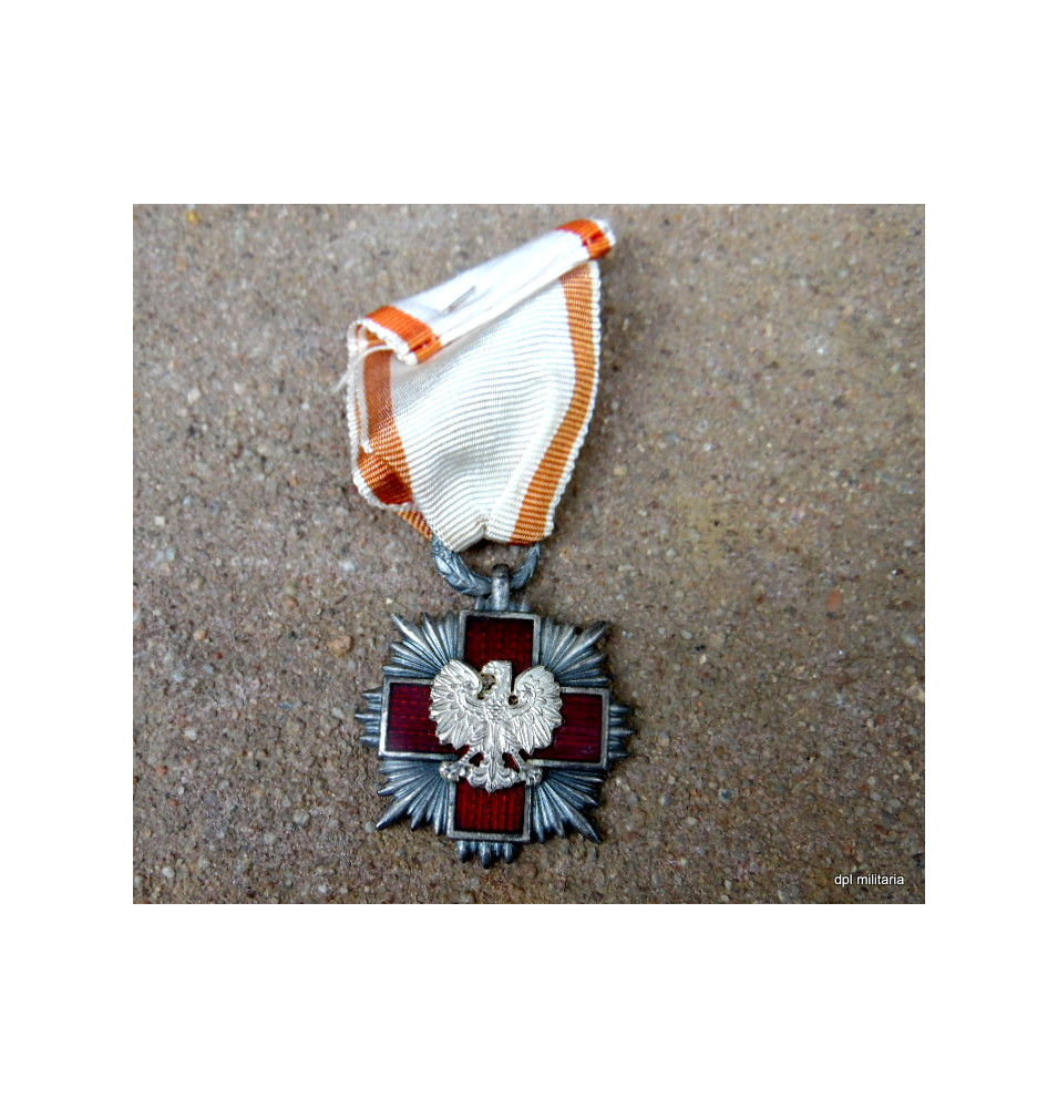 *Médaille croix rouge polonaise*