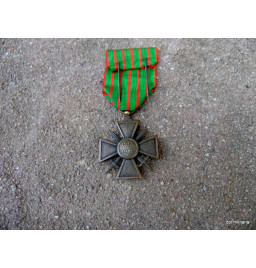 *Croix de guerre - 14 -18 - France*