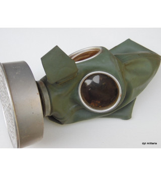 *Gasmaske - Luftschutz*