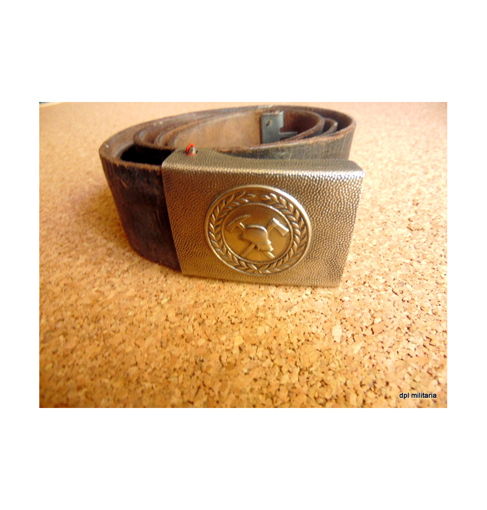 *DDR-Feuerwehrgürtel*