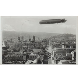 *Dirigeable Graf Zeppelin*