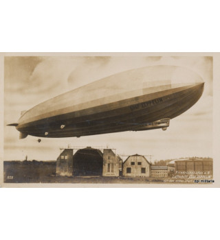 *Premier vol du Graf Zeppelin*