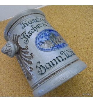 *Pot à tabac allemand*