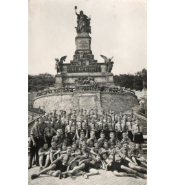 * Hitlerjugendgruppe*