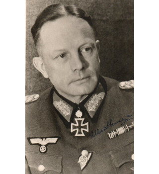 *Albert Henze*
