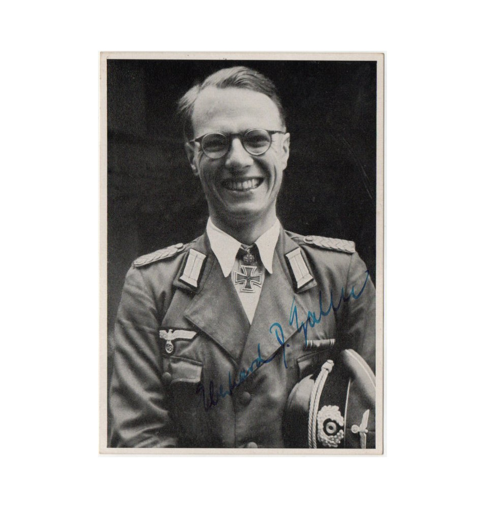 *Major Dr  Eberhard Zahn*