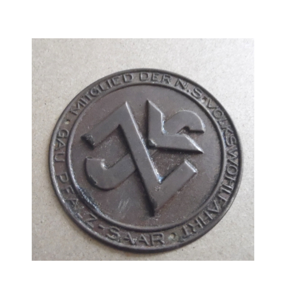 *Türschild der Nationalsozialistischen Volkswohlfahrt (NSV)*