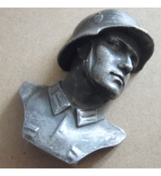 *Petit buste soldat WH*