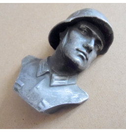 *Petit buste soldat WH*