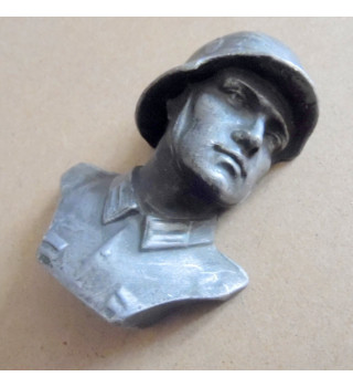 *Petit buste soldat WH*
