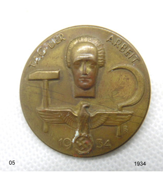 *Insigne de journée -1934*