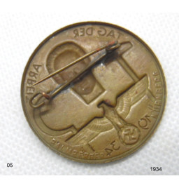 *Tagesabzeichen zum 1. Mai 1934 *