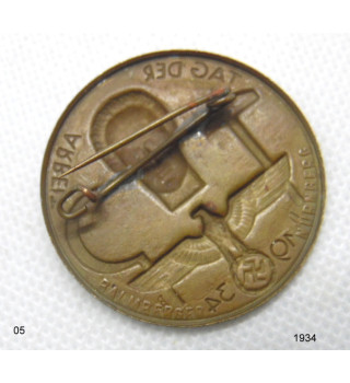 *Tagesabzeichen zum 1. Mai 1934 *