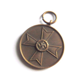 *Kriegsverdienstmedaille*