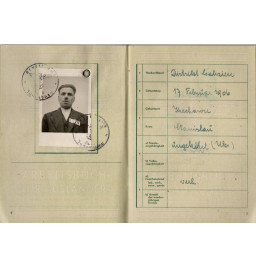 *Arbeitsbuch für Ausländer*