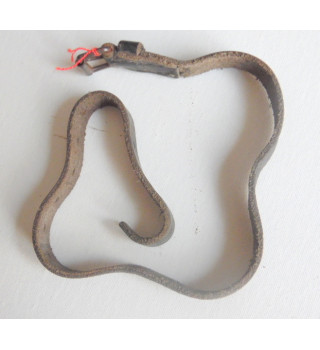 *Deutsches Lederarmband*