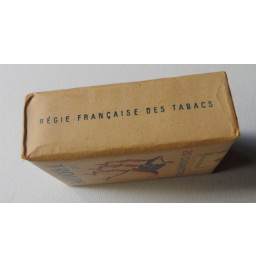 *Packung Zigaretten der Kolonialtruppen*