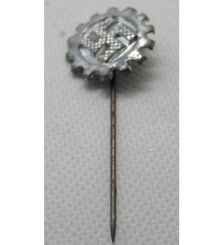 * DAF  - Anstecknadel*