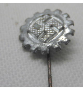 * DAF  - Anstecknadel*