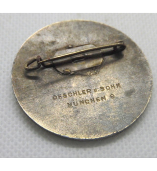 *NSDAP-Tagabzeichen 1936 *