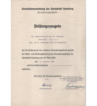 *Satz von Verwaltungsdokumenten*