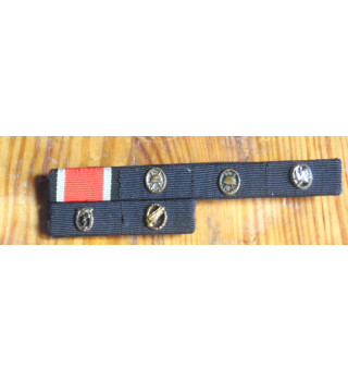 *Wappen eines Fallschirmspringers aus Holz*