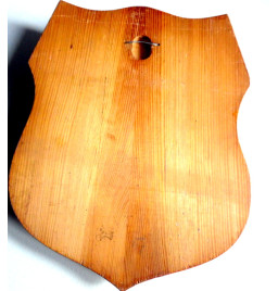 *Wappen eines Fallschirmspringers aus Holz*