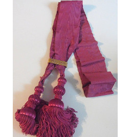 **Gedenkschal zum Spanischen Bürgerkrieg**