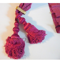 **Gedenkschal zum Spanischen Bürgerkrieg**