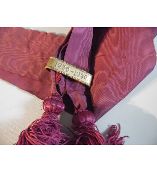 **Gedenkschal zum Spanischen Bürgerkrieg**