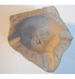 *Aschenbecher aus Stein - R.A.D*