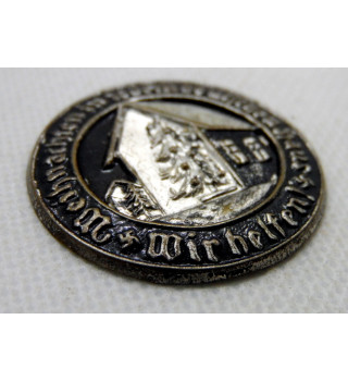 *Anstecknadel der Deutschen Winterhilfe *