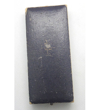 *Etui pour croix de la mère*