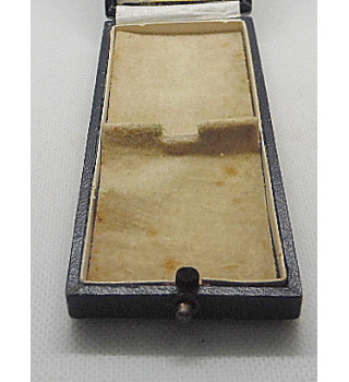 *Schachtel für das Deutsche Mutterkreuz*