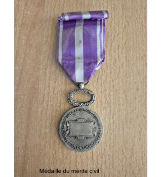 *Médaille du mérite civique*