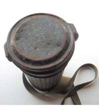 *Boitier masque à gaz*