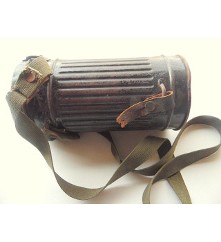 *Boitier masque à gaz*