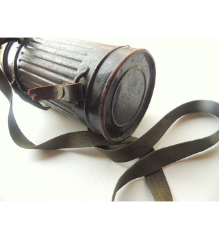 *Boitier masque à gaz*