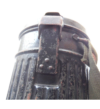 *Boitier masque à gaz*