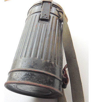 *Boitier masque à gaz*