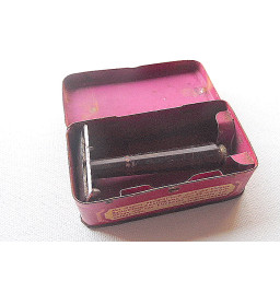 *Rasoir de paquetage *