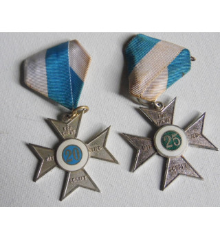 *Zwei Treuemedaillen*