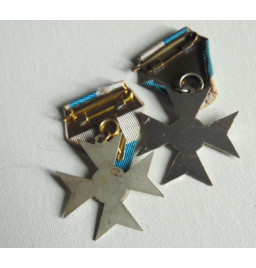 *Zwei Treuemedaillen*