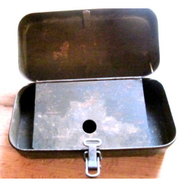 *Caissette métallique*