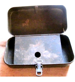 *Caissette métallique*