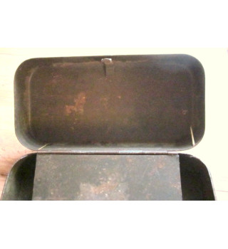 *Caissette métallique*